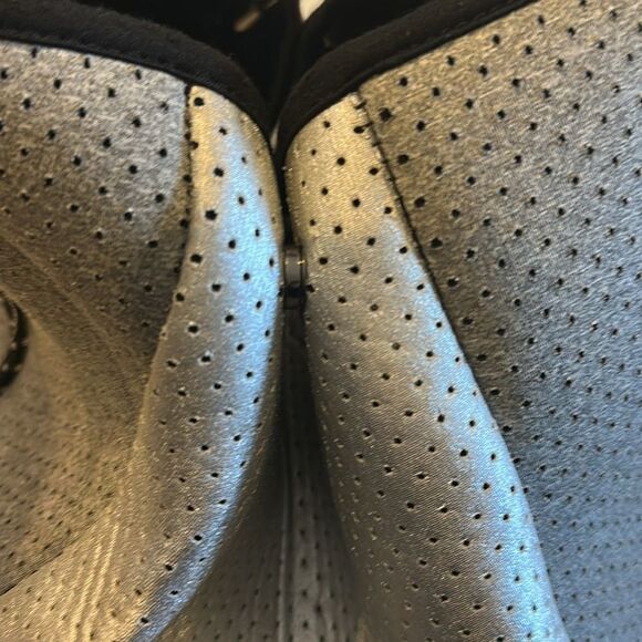 Ah-Dorned Women’s Silver/Heather Grey Neoprene Tote Bag with Small Zip Bag - Picture 5 of 8